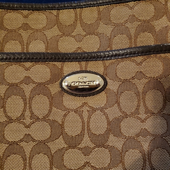 Coach purse - Picture 2 of 5